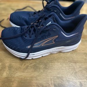 Altra running shoes TORRIN 6